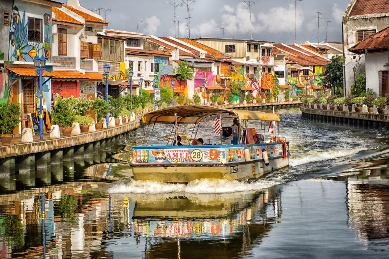 Swan Garden Hotel Malacca Buitenkant foto