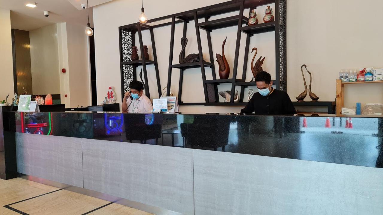 Swan Garden Hotel Malacca Buitenkant foto