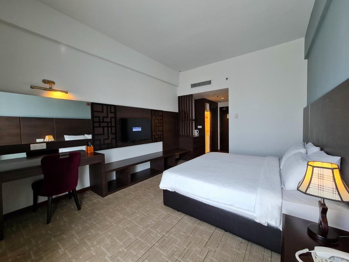 Swan Garden Hotel Malacca Buitenkant foto