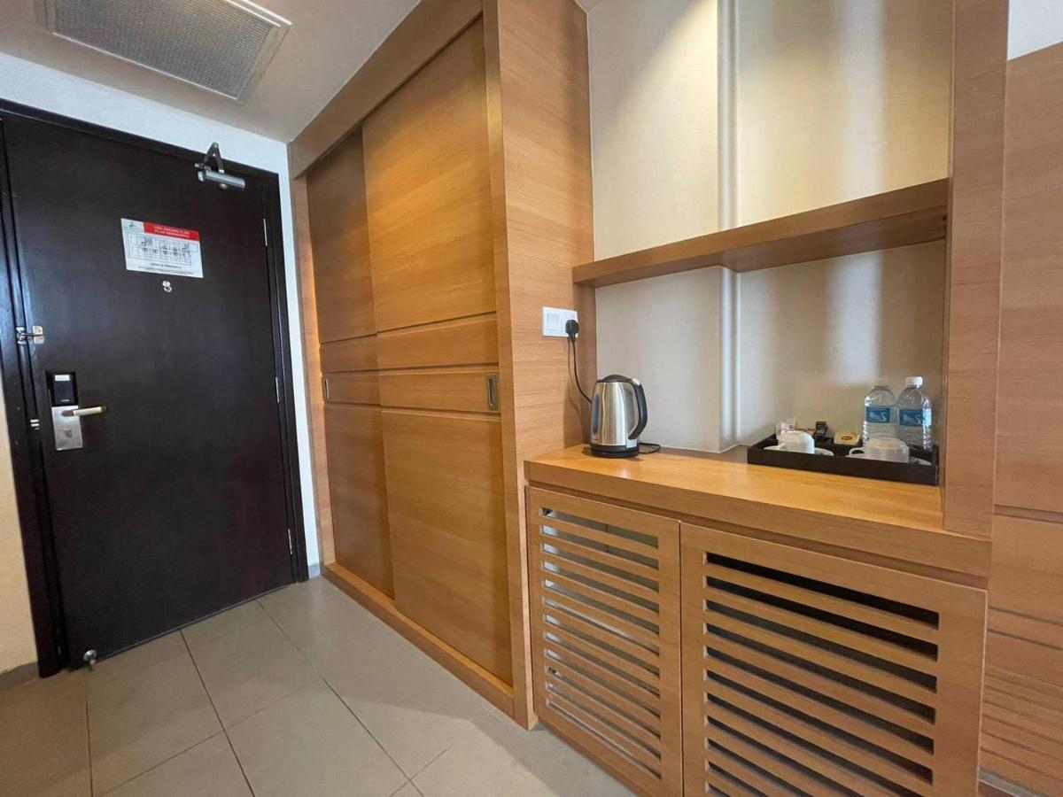 Swan Garden Hotel Malacca Buitenkant foto