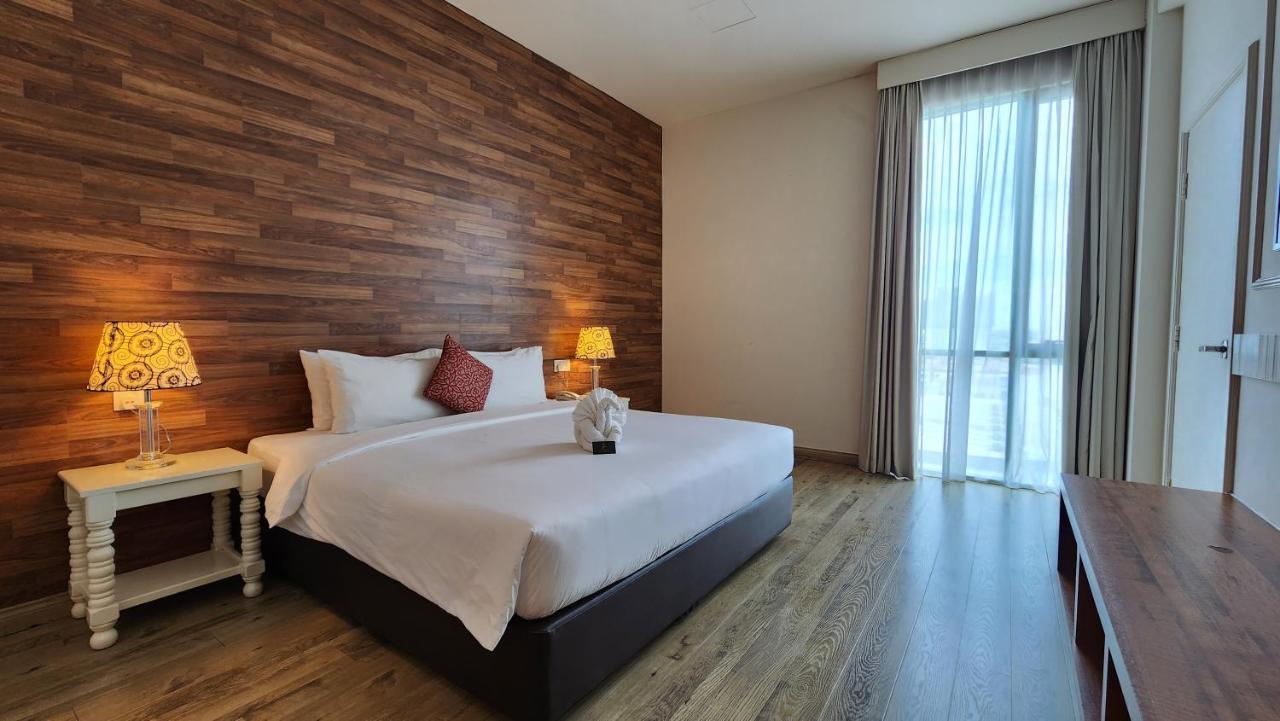 Swan Garden Hotel Malacca Buitenkant foto