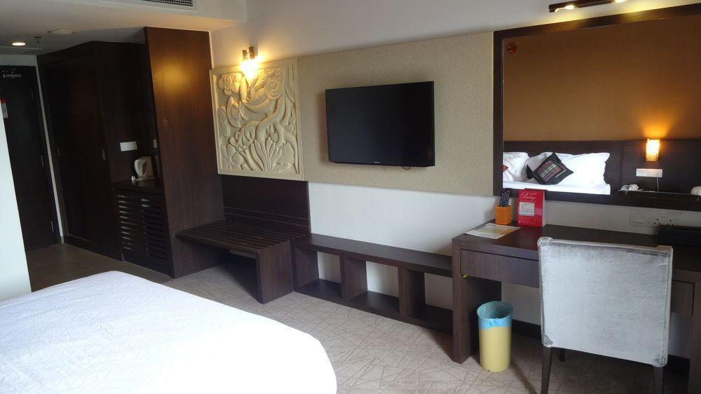 Swan Garden Hotel Malacca Buitenkant foto