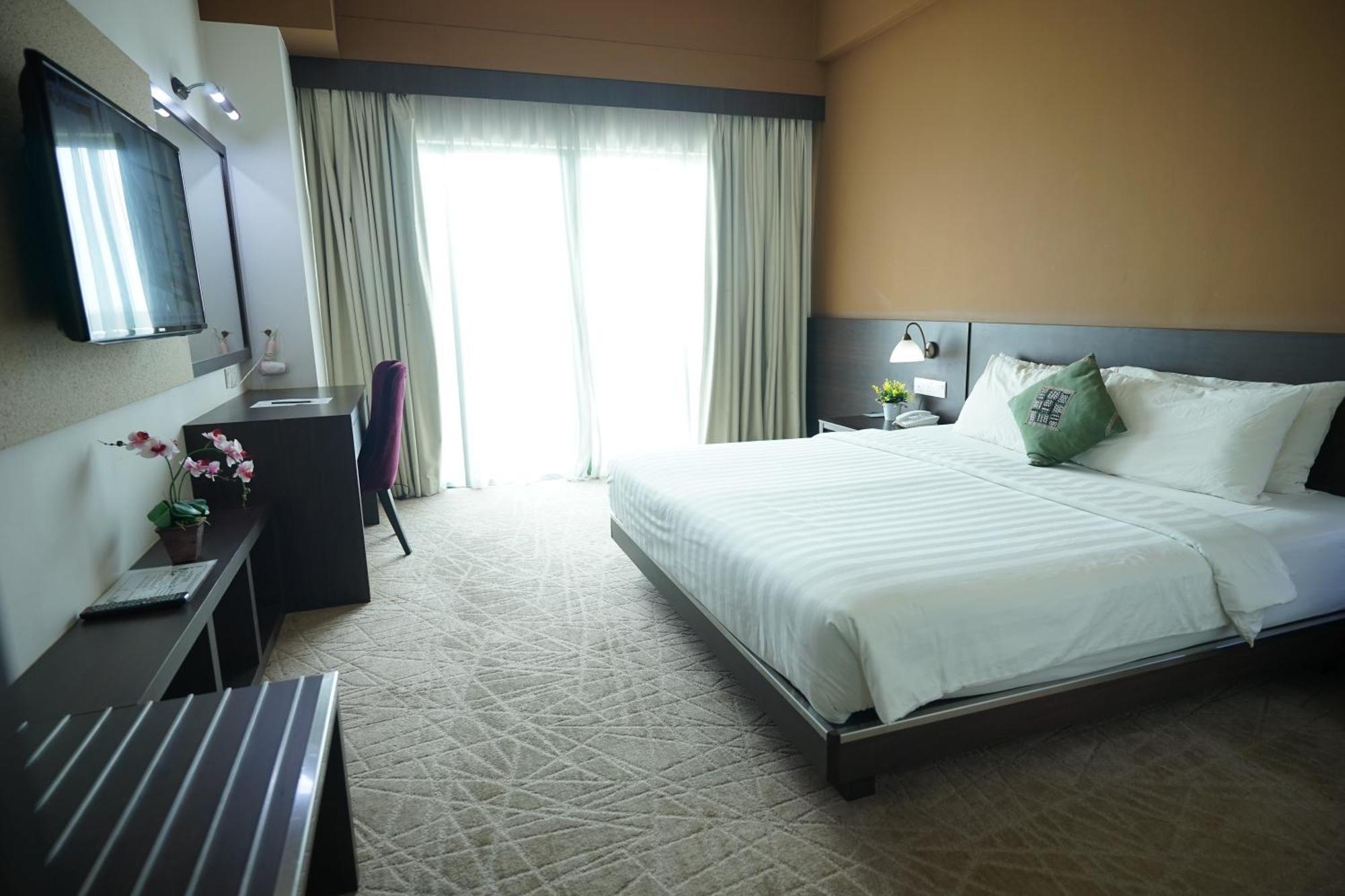 Swan Garden Hotel Malacca Buitenkant foto